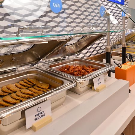 Holiday Inn Express - Delafield By Ihg Luaran gambar