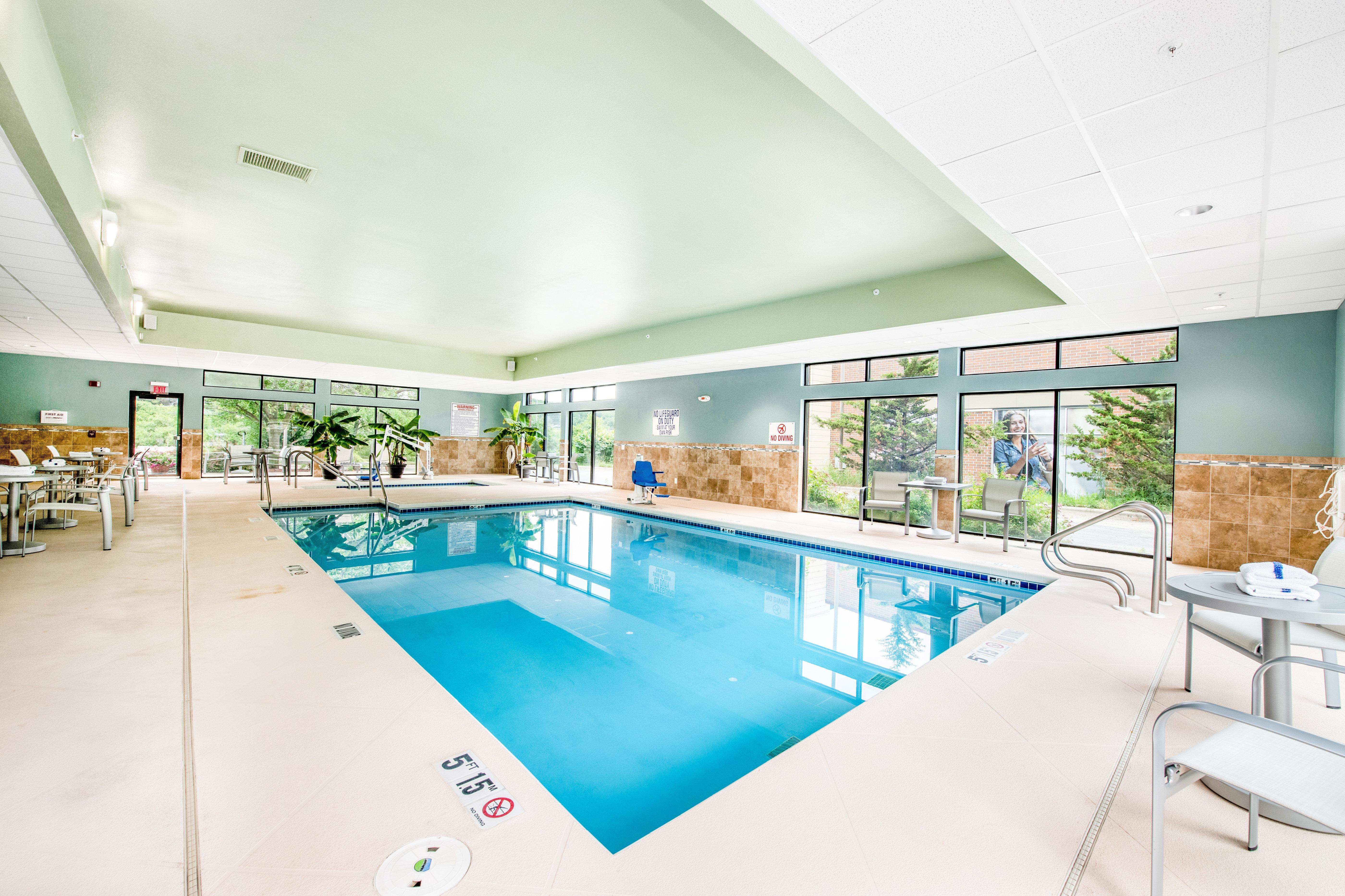 Holiday Inn Express - Delafield By Ihg Luaran gambar